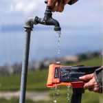 Oranžen vodotesna torbica za telefon – Zulupack® Phone Pocket – IP68 do globine 3 m