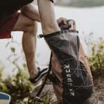 Vodoodporni nahrbtnik, zložljiv 12 L – rjav, IP66, za pohodništvo, SUP in kajak – Zulupack® Quokka